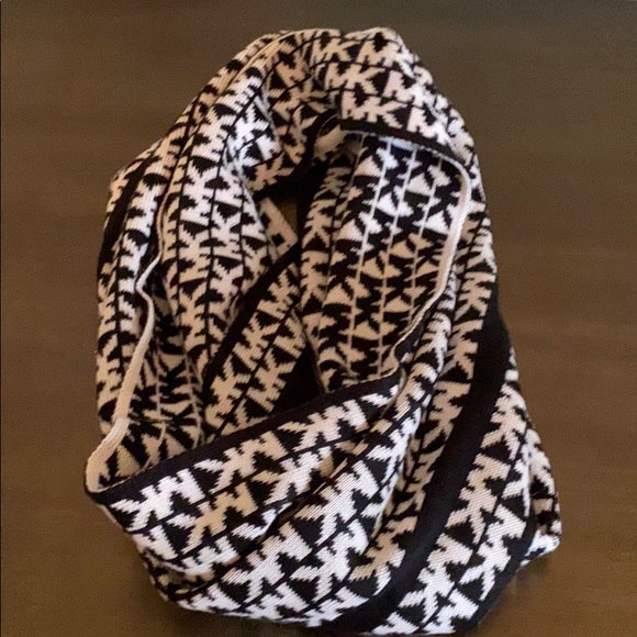 Accessories - Michael Kors monogrammed infinity scarf